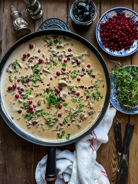 Recept: Krämig Renskavsgryta med lök och champinjoner