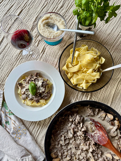 Recept: Renskavspasta med krämig tryffelsås