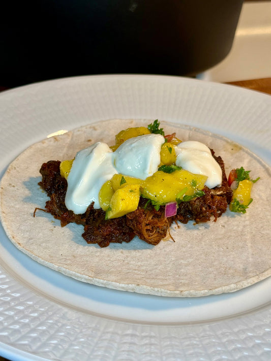 Recept: Pulled Älg med mangosalsa i tortilla