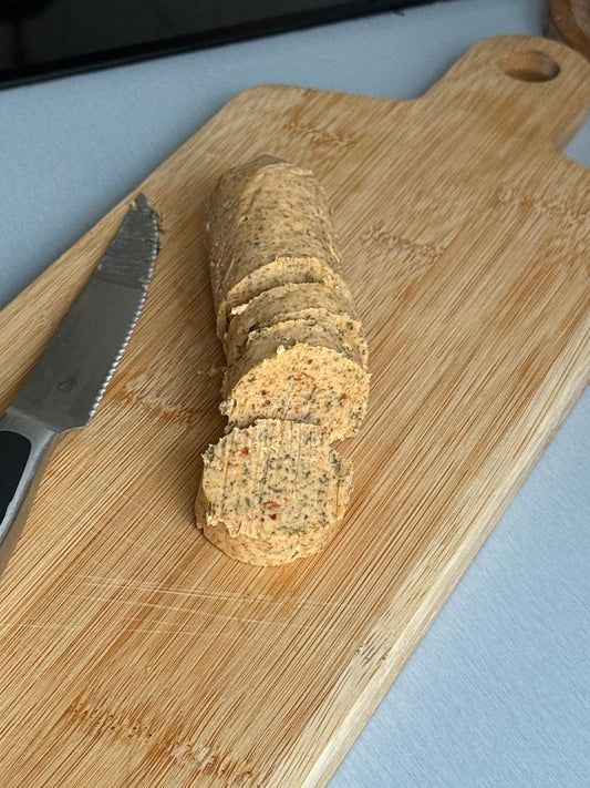 Recept: Kryddsmör med paprika, chili och timjan