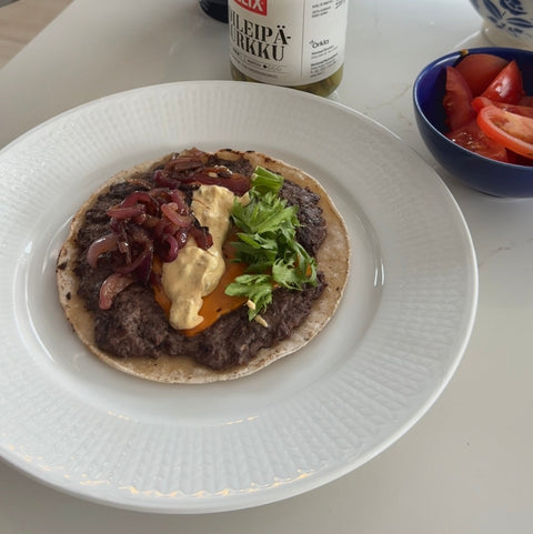 Recept: Smashed cheeseburger taco med renfärs